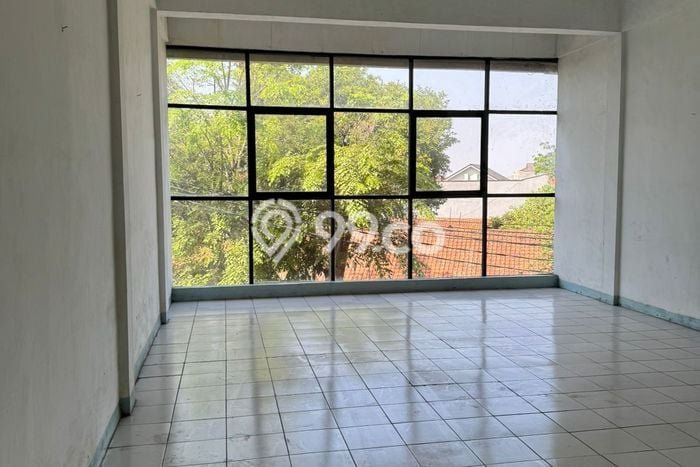 Ruko Dijual di Prime Area Bandung Luas 252m2 Ruko Dijual di Prime Area Bandung Luas 252m2