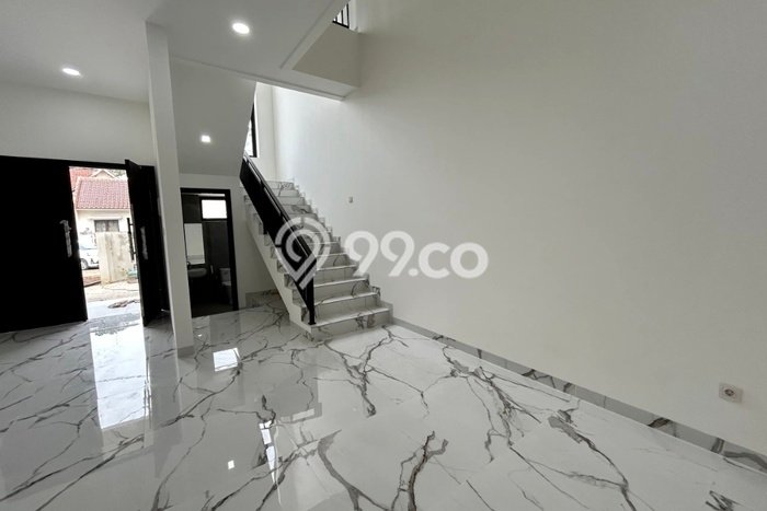 Hunian Mewah Dijual LT 127m2 di BSD, Tangerang Selatan Hunian Mewah Dijual LT 127m2 di BSD, Tangerang Selatan