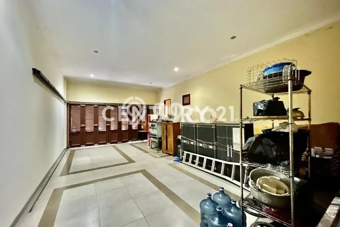 Hunian Eksklusif Siap Huni LT 733m2 di Menteng, Jakarta Pusat Hunian Eksklusif Siap Huni LT 733m2 di Menteng, Jakarta Pusat