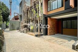 For Sale! Luxury House LT 125m2 Desain Elegan di Kemang For Sale! Luxury House LT 125m2 Desain Elegan di Kemang