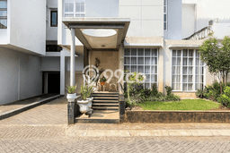 Ready to Use! Premium House LT 200m2 Desain Elegan di Kemang Ready to Use! Premium House LT 200m2 Desain Elegan di Kemang