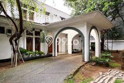 For Sale! Luxury House LT 1628m2 Desain Elegan di Pejaten For Sale! Luxury House LT 1628m2 Desain Elegan di Pejaten