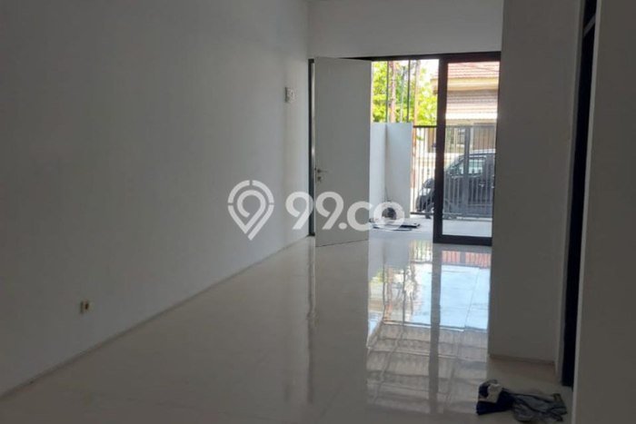 Dijual Cepat Rumah Strategis LT 96m2 LB 96m2 di Surabaya Cocok untuk Hunian Dijual Cepat Rumah Strategis LT 96m2 LB 96m2 di Surabaya Cocok untuk Hunian