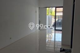 Dijual Cepat Rumah Strategis LT 96m2 LB 96m2 di Surabaya Cocok untuk Hunian Dijual Cepat Rumah Strategis LT 96m2 LB 96m2 di Surabaya Cocok untuk Hunian