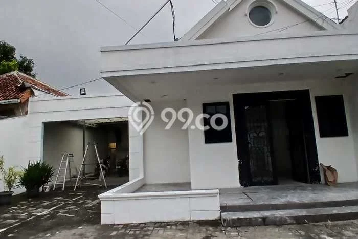 SPECIAL PROPERTY! Rumah area , LT 423m2m² Bangunan 300m2m² SPECIAL PROPERTY! Rumah area , LT 423m2m² Bangunan 300m2m²