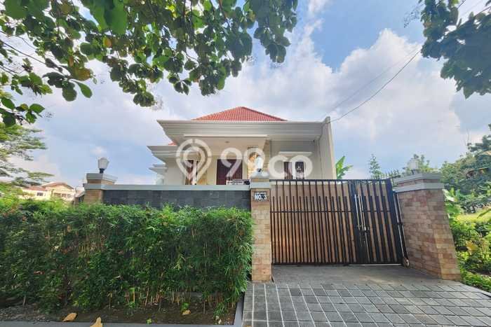 Siap Huni Hunian Elit 5 Kamar di Tembalang Dekat ke Mana Pun Siap Huni Hunian Elit 5 Kamar di Tembalang Dekat ke Mana Pun