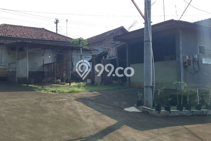 Area Ramai! Pabrik Dijual di Banyuputih untuk Bisnis Luas Bangunan 10m2 Area Ramai! Pabrik Dijual di Banyuputih untuk Bisnis Luas Bangunan 10m2