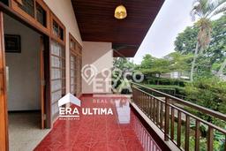 Hunian Mewah LB 294m2 Siap Huni Desain Elegan di Geger Kalong, Bandung Hunian Mewah LB 294m2 Siap Huni Desain Elegan di Geger Kalong, Bandung