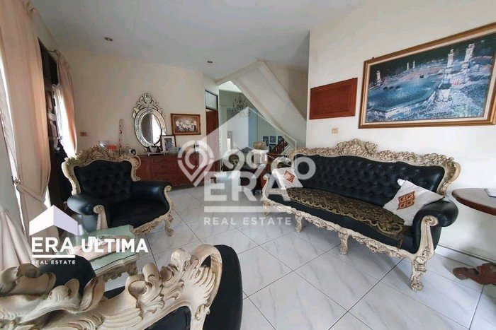 Ready to Use! Luxury House LT 297m2 Desain Elegan di Cihanjuang Ready to Use! Luxury House LT 297m2 Desain Elegan di Cihanjuang
