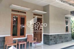 Disewakan Segera Rumah Kondisi Bagus di Area Sumedang Utara, Sumedang Disewakan Segera Rumah Kondisi Bagus di Area Sumedang Utara, Sumedang