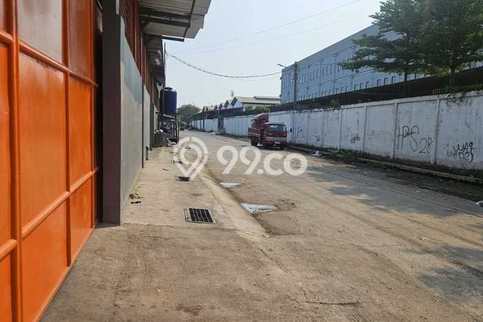 Gudang Disewa di Tangerang dengan LB 1200m2 Area Komersial Ramai Gudang Disewa di Tangerang dengan LB 1200m2 Area Komersial Ramai
