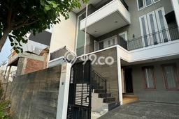 For Sale! Premium House LT 200m2 Desain Modern di Taman Grisenda For Sale! Premium House LT 200m2 Desain Modern di Taman Grisenda