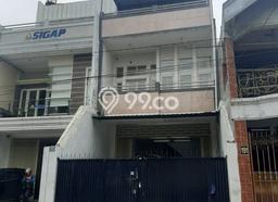 Disewakan Ruko Bisnis di Rungkut Surabaya Harga Sewa Menarik Bisa Nego Disewakan Ruko Bisnis di Rungkut Surabaya Harga Sewa Menarik Bisa Nego