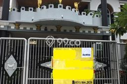 Siap Huni Rumah Mewah 4 Kamar di Rungkut Dekat ke Mana Saja Siap Huni Rumah Mewah 4 Kamar di Rungkut Dekat ke Mana Saja
