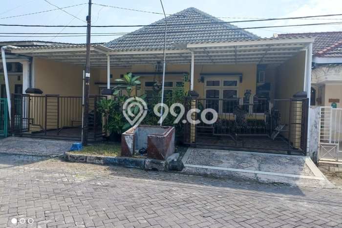 Dijual Cepat Rumah Favorit Siap Huni LB 200m2 di Waru, Sidoarjo Dijual Cepat Rumah Favorit Siap Huni LB 200m2 di Waru, Sidoarjo