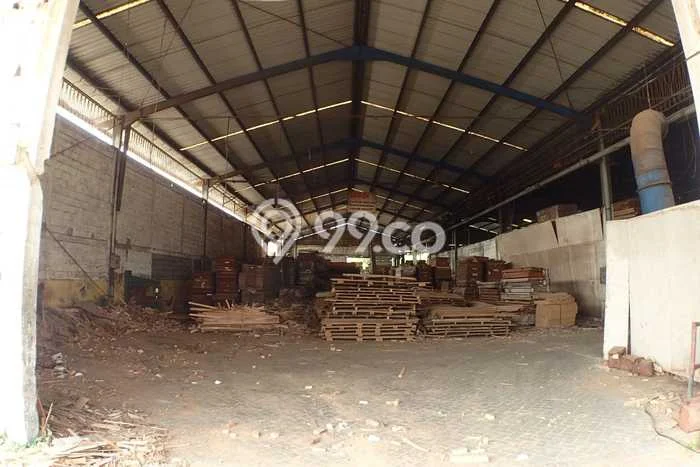 Area Ramai! Pabrik Dijual di Kebomas untuk Bisnis Luas Bangunan 20400m2 Area Ramai! Pabrik Dijual di Kebomas untuk Bisnis Luas Bangunan 20400m2