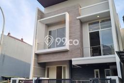 Ready to Use! Premium House LT 144m2 Desain Elegan di Pakuwon City Ready to Use! Premium House LT 144m2 Desain Elegan di Pakuwon City