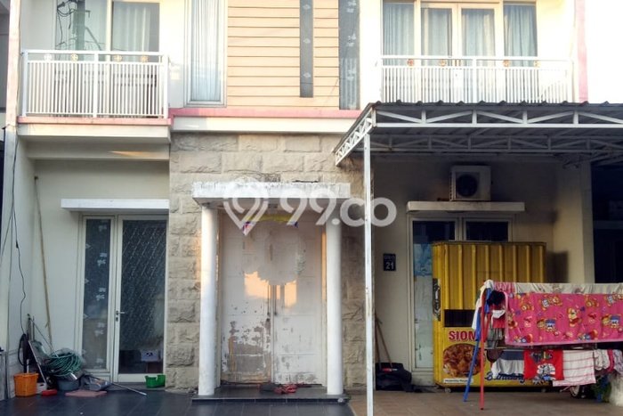 Jual Rumah Bagus Siap Huni LB 160m2 di Taman, Sidoarjo Jual Rumah Bagus Siap Huni LB 160m2 di Taman, Sidoarjo