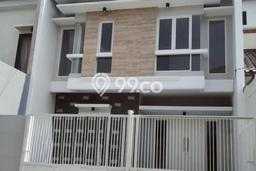 Dijual Rumah 4 Kamar Lokasi Strategis Bagus dan Strategis di Rungkut Dijual Rumah 4 Kamar Lokasi Strategis Bagus dan Strategis di Rungkut