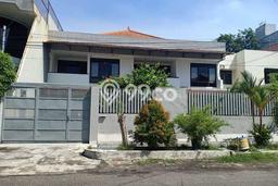 Best Deal Hunian Premium Ideal dan Luas di Genteng, Surabaya Best Deal Hunian Premium Ideal dan Luas di Genteng, Surabaya