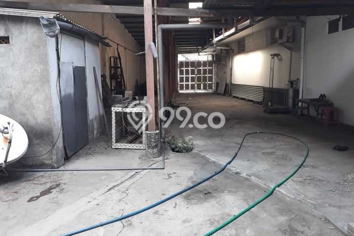 Siap Huni Hunian Elit 7 Kamar di Tambaksari Dekat ke Mana Pun Siap Huni Hunian Elit 7 Kamar di Tambaksari Dekat ke Mana Pun