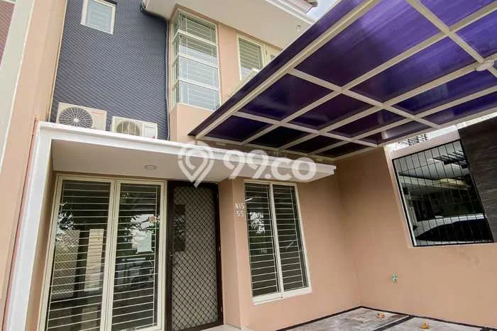 Jarang Ada! Rumah Sewa 3 Kamar Bagus Siap Huni Pakuwon City Jarang Ada! Rumah Sewa 3 Kamar Bagus Siap Huni Pakuwon City