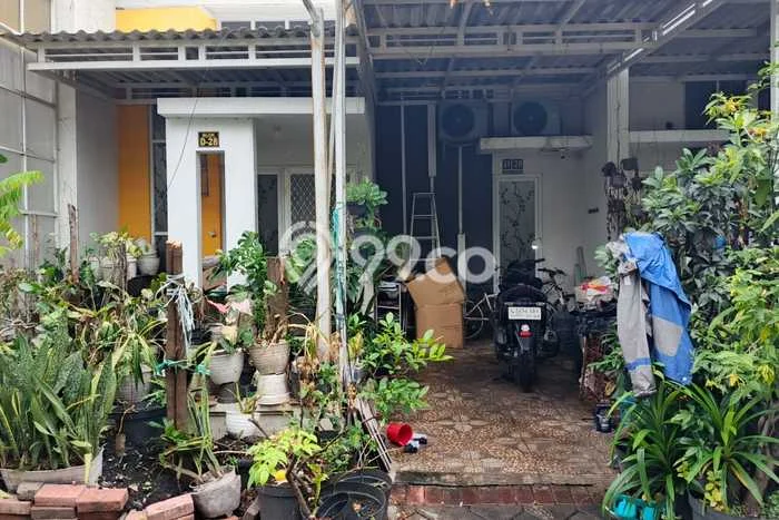 For Sale Rumah 2 Kamar Lokasi Ideal Nyaman dan Strategis di Rungkut For Sale Rumah 2 Kamar Lokasi Ideal Nyaman dan Strategis di Rungkut