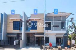 For Sale Rumah 3 Kamar Lokasi Ideal Nyaman dan Strategis di Tenggilis Mejoyo For Sale Rumah 3 Kamar Lokasi Ideal Nyaman dan Strategis di Tenggilis Mejoyo