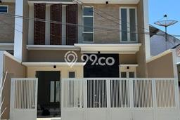 Rumah Luxury Modern Siap Huni di Manyar Surabaya Rumah Luxury Modern Siap Huni di Manyar Surabaya