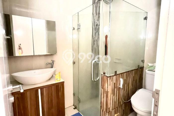 Ready to Use! Luxury House LT 135m2 Desain Modern di Graha Raya Bintaro Ready to Use! Luxury House LT 135m2 Desain Modern di Graha Raya Bintaro