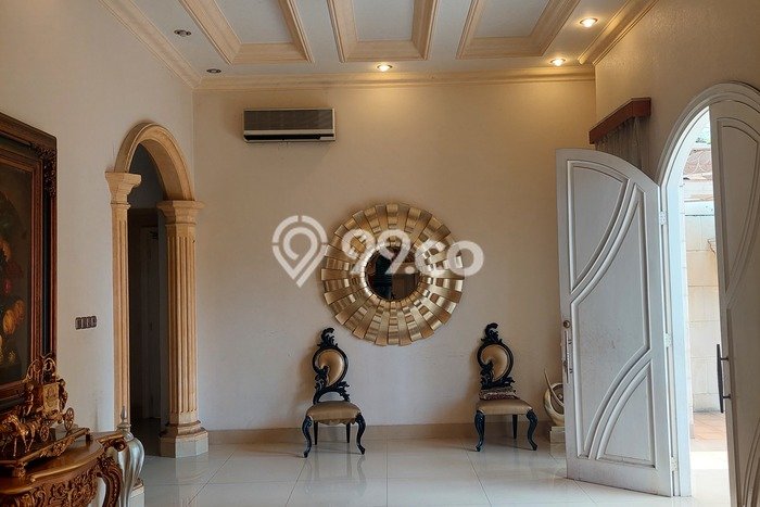 Hunian Eksklusif Siap Huni LT 330m2 di Menteng, Jakarta Pusat Hunian Eksklusif Siap Huni LT 330m2 di Menteng, Jakarta Pusat
