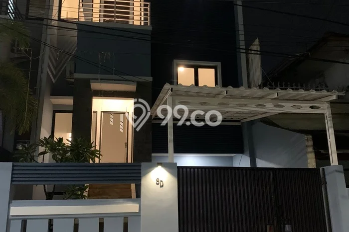 Rumah Sewa Jakarta Pusat LT 120m2 LB 210m2 Area Kartini Rumah Sewa Jakarta Pusat LT 120m2 LB 210m2 Area Kartini