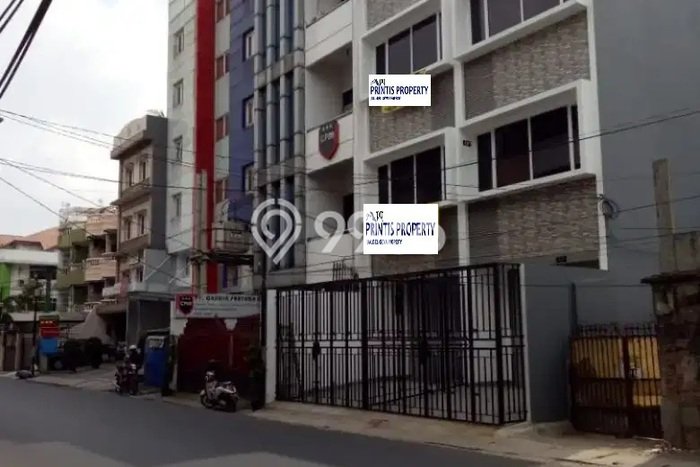 Ruko Dijual di Prime Area Jakarta Pusat Luas 200m2 Ruko Dijual di Prime Area Jakarta Pusat Luas 200m2