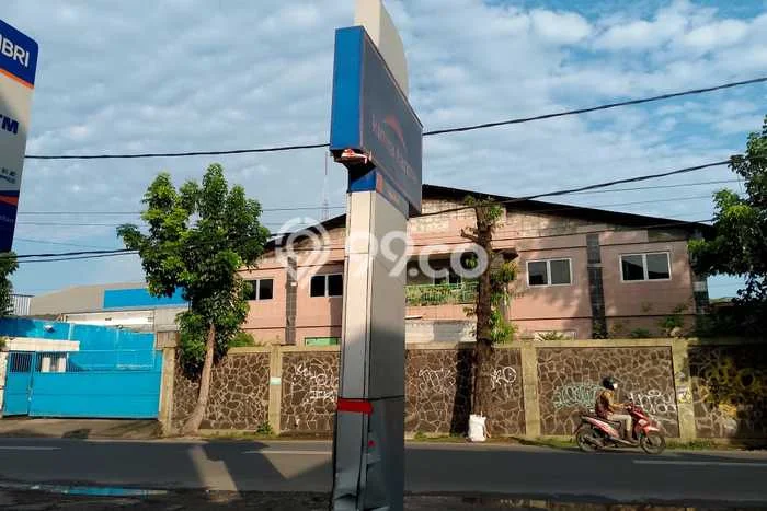 Gudang Dijual di Jakarta Barat LT 2153m2 & LB 1500m2 Lokasi Terbaik! Gudang Dijual di Jakarta Barat LT 2153m2 & LB 1500m2 Lokasi Terbaik!