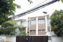Jual Rumah Mewah Megah Dengan View Eksklusif di Kemang, Jakarta Selatan Jual Rumah Mewah Megah Dengan View Eksklusif di Kemang, Jakarta Selatan