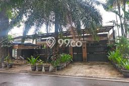 Ready to Use! Luxury House LT 480m2 Desain Modern di Senopati Ready to Use! Luxury House LT 480m2 Desain Modern di Senopati