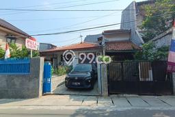 Dijual Hunian Mewah dengan Fasilitas Sekitar Komplit di Kebayoran Baru, Jakarta Selatan Dijual Hunian Mewah dengan Fasilitas Sekitar Komplit di Kebayoran Baru, Jakarta Selatan