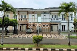 Disewakan! Rumah 4 Kamar Tidur &
4 Kamar Mandi di Kemang Pratama, Bekasi Disewakan! Rumah 4 Kamar Tidur &
4 Kamar Mandi di Kemang Pratama, Bekasi
