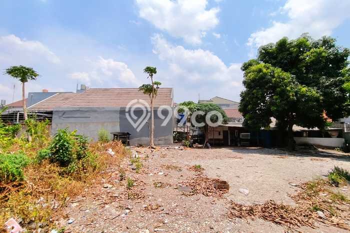 Jarang Ada! Tanah di Kebayoran Lama Punya Luas 1023m2 SHM Jarang Ada! Tanah di Kebayoran Lama Punya Luas 1023m2 SHM