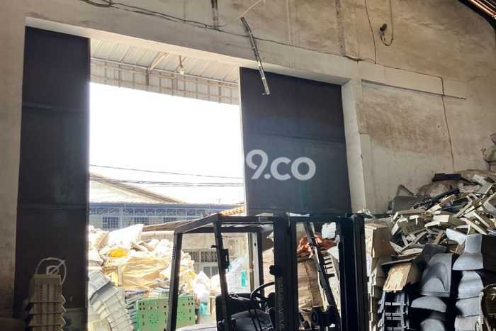 Disewakan Gudang Kawasan Cengkareng, Luas 420m², Area Strategis, Ready Pakai Disewakan Gudang Kawasan Cengkareng, Luas 420m², Area Strategis, Ready Pakai