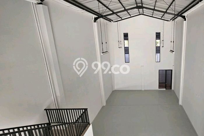 AREA BISNIS! Gudang di Teluk Naga, Luas 400m², Area Premium AREA BISNIS! Gudang di Teluk Naga, Luas 400m², Area Premium