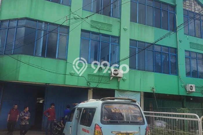 Gudang Bagus Dijual LB 3000m2 Lokasi Strategis Bekasi Area Cocok untuk Bisnis Gudang Bagus Dijual LB 3000m2 Lokasi Strategis Bekasi Area Cocok untuk Bisnis