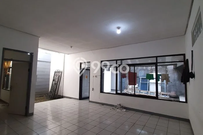 Disewakan! Rumah 3 Kamar Tidur &
3 Kamar Mandi di Pajajaran, Bandung Disewakan! Rumah 3 Kamar Tidur &
3 Kamar Mandi di Pajajaran, Bandung