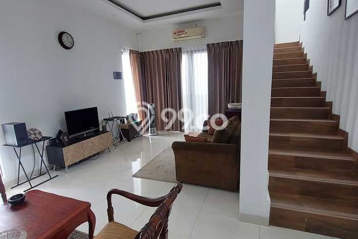 Hunian Cantik Modern Lb 150m2 di BSD, Tangerang Selatan Hunian Cantik Modern Lb 150m2 di BSD, Tangerang Selatan