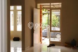 Rumah Strategis Modern Lb 50m2 di Serpong, Tangerang Selatan Rumah Strategis Modern Lb 50m2 di Serpong, Tangerang Selatan
