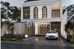 Rumah Eksklusif Siap Huni LT 200m2 di BSD, Tangerang Selatan Rumah Eksklusif Siap Huni LT 200m2 di BSD, Tangerang Selatan