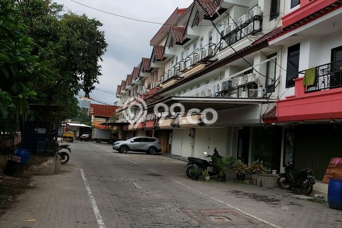Ruko Bagus Dijual LB 351m2 Lokasi Strategis Jakarta Barat Area Cocok untuk Berbisnis Ruko Bagus Dijual LB 351m2 Lokasi Strategis Jakarta Barat Area Cocok untuk Berbisnis