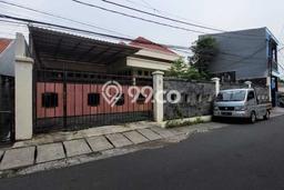 Rumah Elit LB 440m2 Siap Pakai Desain Elegan di Joglo, Jakarta Barat Rumah Elit LB 440m2 Siap Pakai Desain Elegan di Joglo, Jakarta Barat