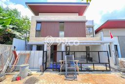 Rumah Nyaman dengan Luas Tanah 104m² dan Luas Bangunan 140m² di Area Ngaglik, Sleman Rumah Nyaman dengan Luas Tanah 104m² dan Luas Bangunan 140m² di Area Ngaglik, Sleman