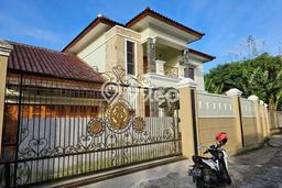 KESEMPATAN EMAS! Rumah Premium di Sleman, Sleman, LT 763m² LB 385m² KESEMPATAN EMAS! Rumah Premium di Sleman, Sleman, LT 763m² LB 385m²
